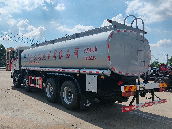 SCS5315GPGDFV6型普通液体运输车